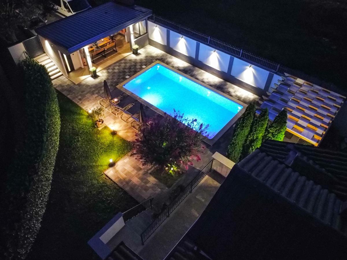 The Oasis Villa Trilj Exteriör bild